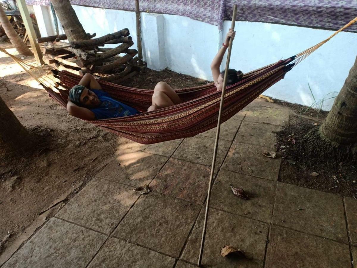 Bunkd Hostel, Anjuna Dış mekan fotoğraf